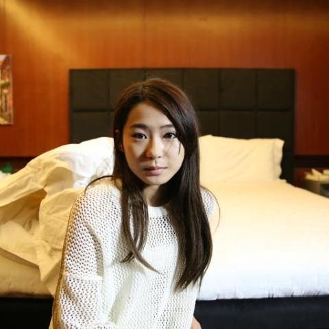 黑色丝网蕾丝美女