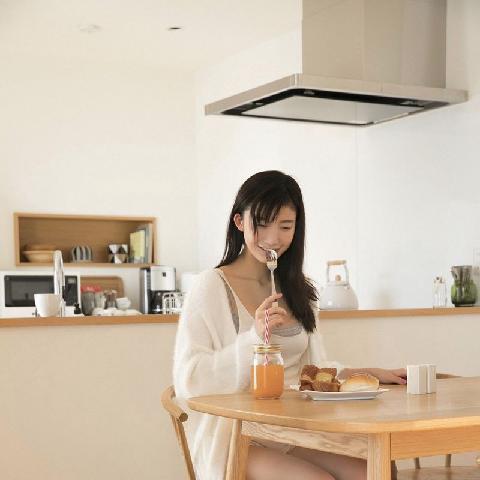 【色图】青春活泼的性感女神