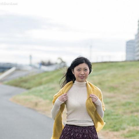 【色图】日本清纯大奶妹斗室内脱光现迷人骚态 - 桐谷茉莉