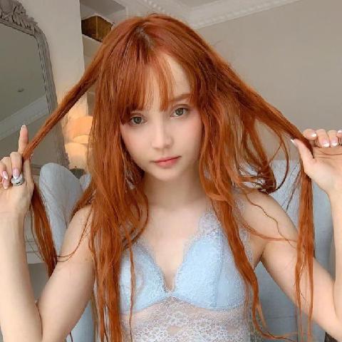 【色图】标致可人童颜小萝莉露点写真