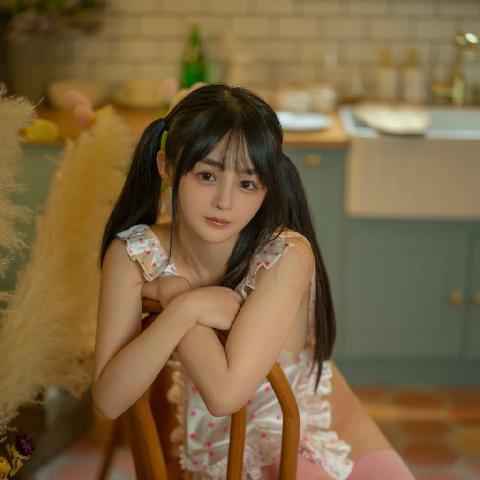 【色图】Coser@桜井宁宁: 围裙厨房
