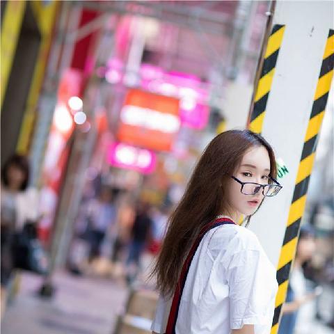 【美女图】妖娆美女郭铃茜大尺度写真图集
