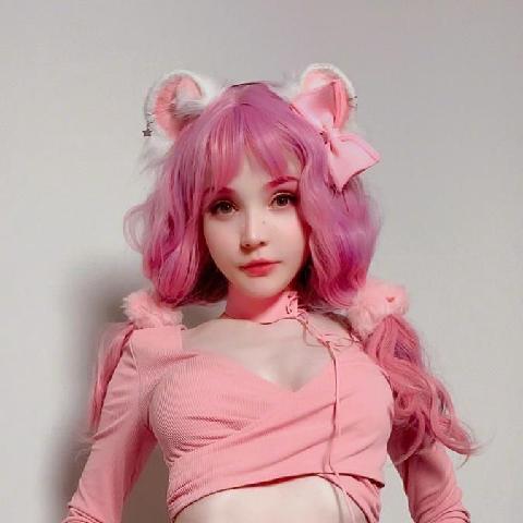 【色图】晶莹剔透,白嫩可爱的俄国 Cosplay 小妖精露鲍写真 