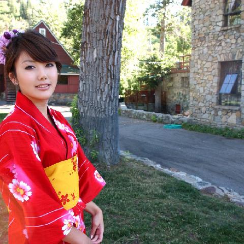 和服小美女