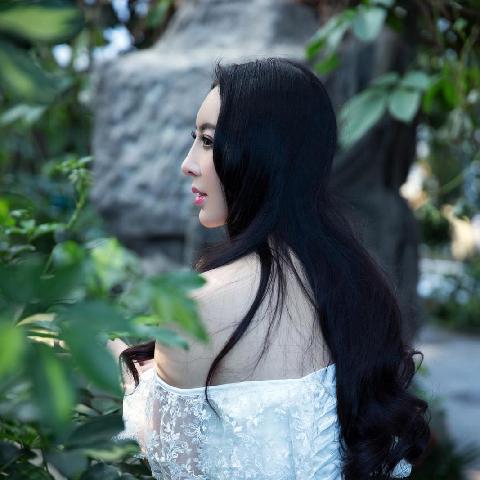 推女郎 典雅长发少妇 木婉晴 薄纱内衣写真