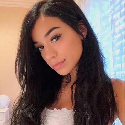 【情色美图】美籍「拉丁小辣椒」甫出道名列世界暗黑女优百大〜Savannah Sixx